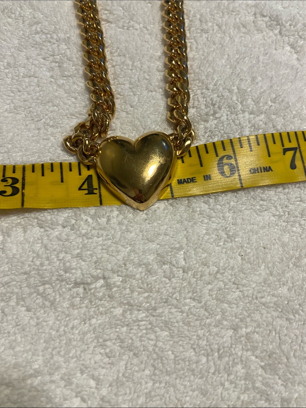 Gold Heart Pendant Chunky Chain Necklace - Women Jewelry - Picture 6 of 7